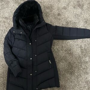 Andrew Marc Women’s Size Small Winter Double Fur Hood & Collar Puffer Navy Coat